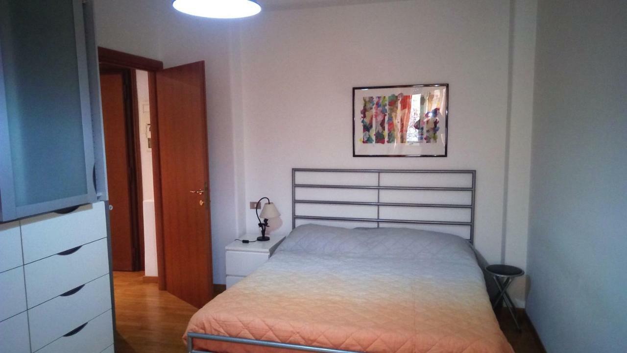 Appartamento Roma ภายนอก รูปภาพ