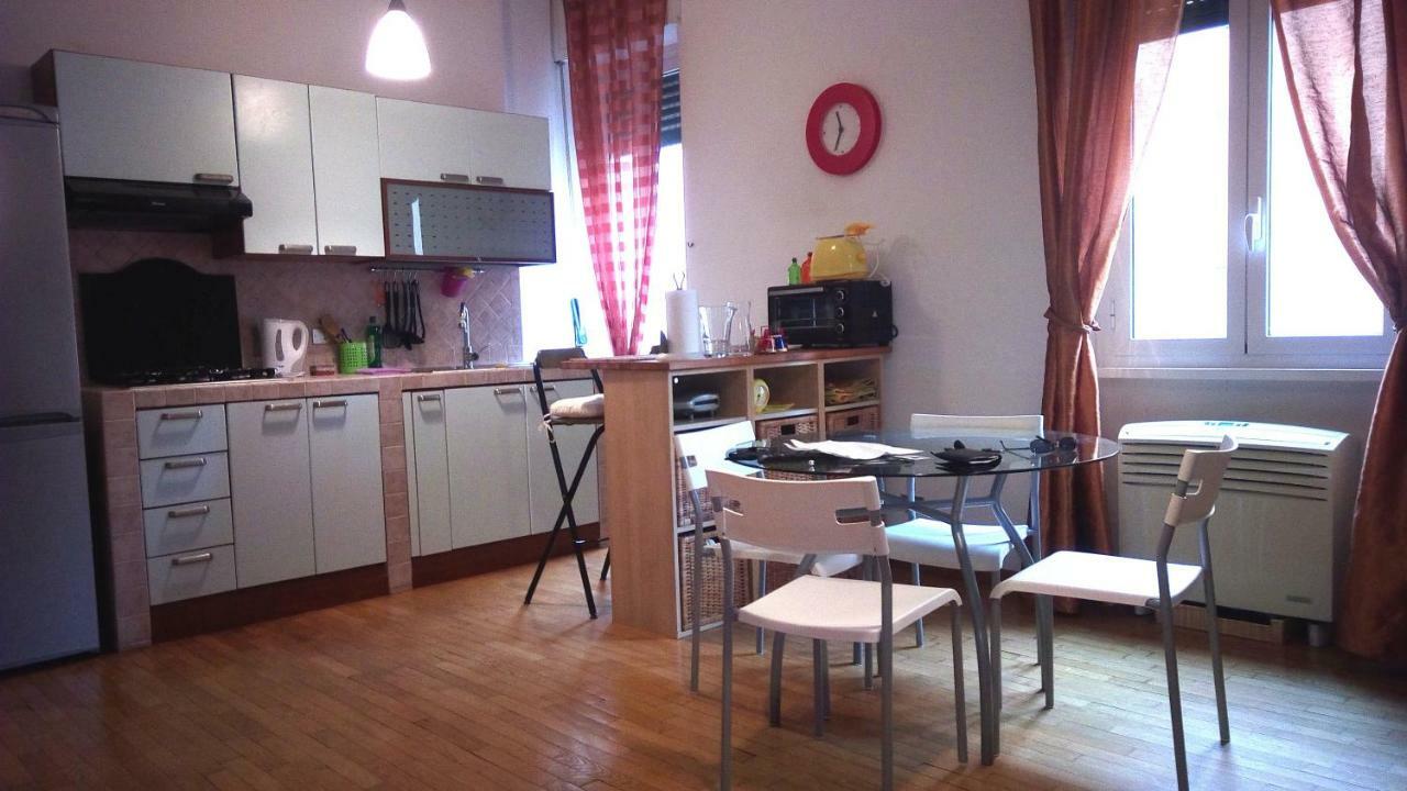 Appartamento Roma ภายนอก รูปภาพ
