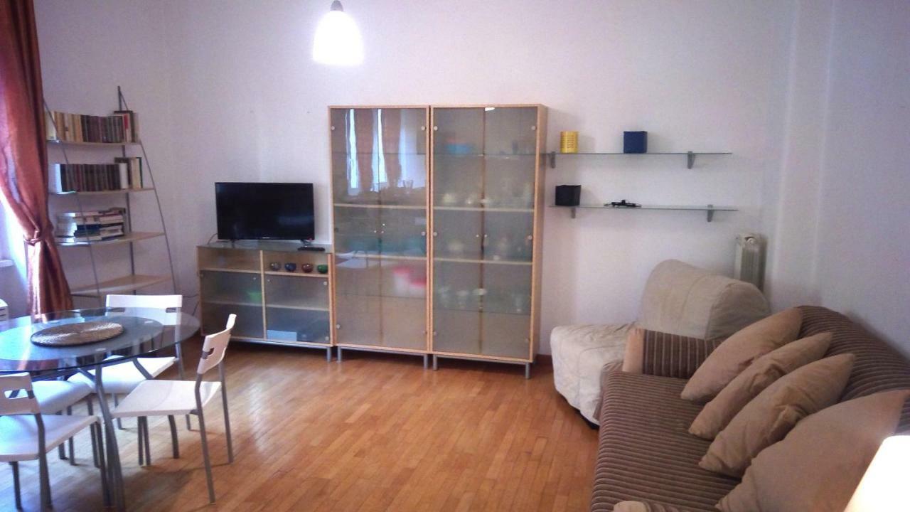 Appartamento Roma ภายนอก รูปภาพ